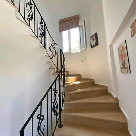 Holiday home Fajne Garden Agios Epiktitos