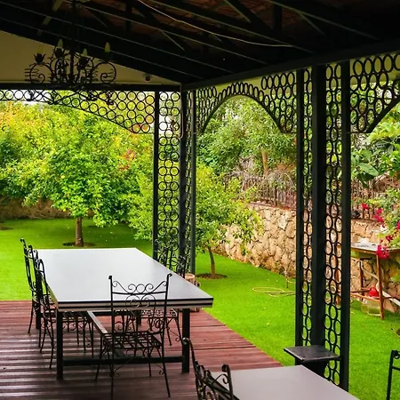 Fajne Garden Agios Epiktitos